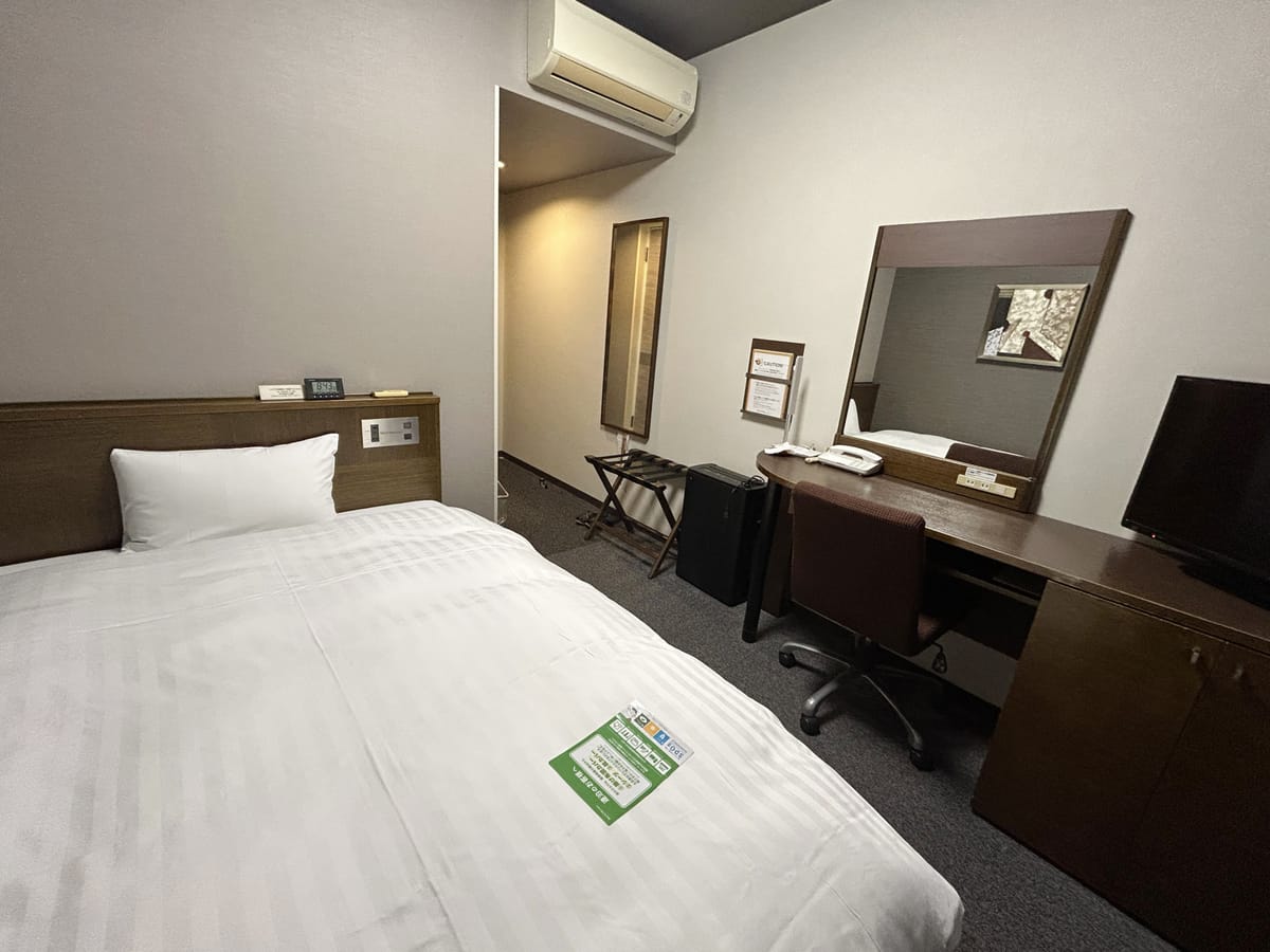 ホテルルートイン久居インター ◆加熱式たばこ専用◆ シングルルーム