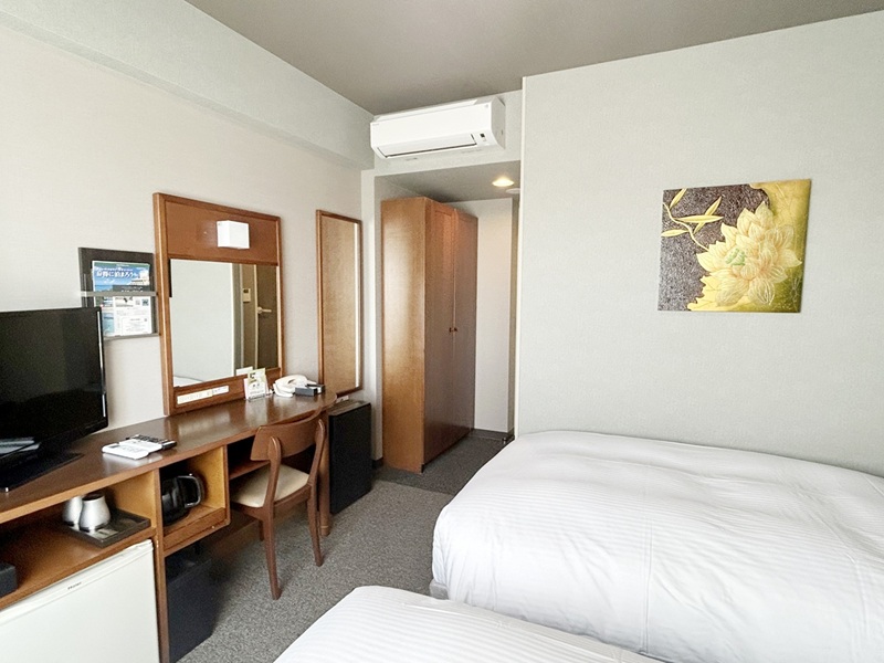 ホテルルートイン磐田インター ◆加熱式たばこ専用◆ ツインルーム