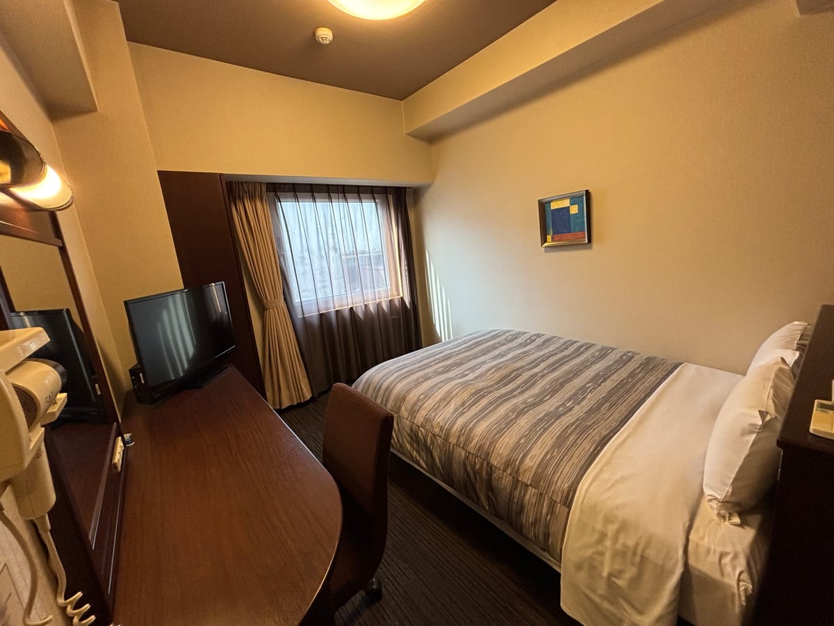 ホテルルートイン徳山駅前 セミダブル◆禁煙◆