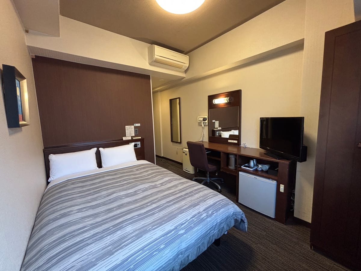 ホテルルートイン徳山駅前 セミダブル◆禁煙◆