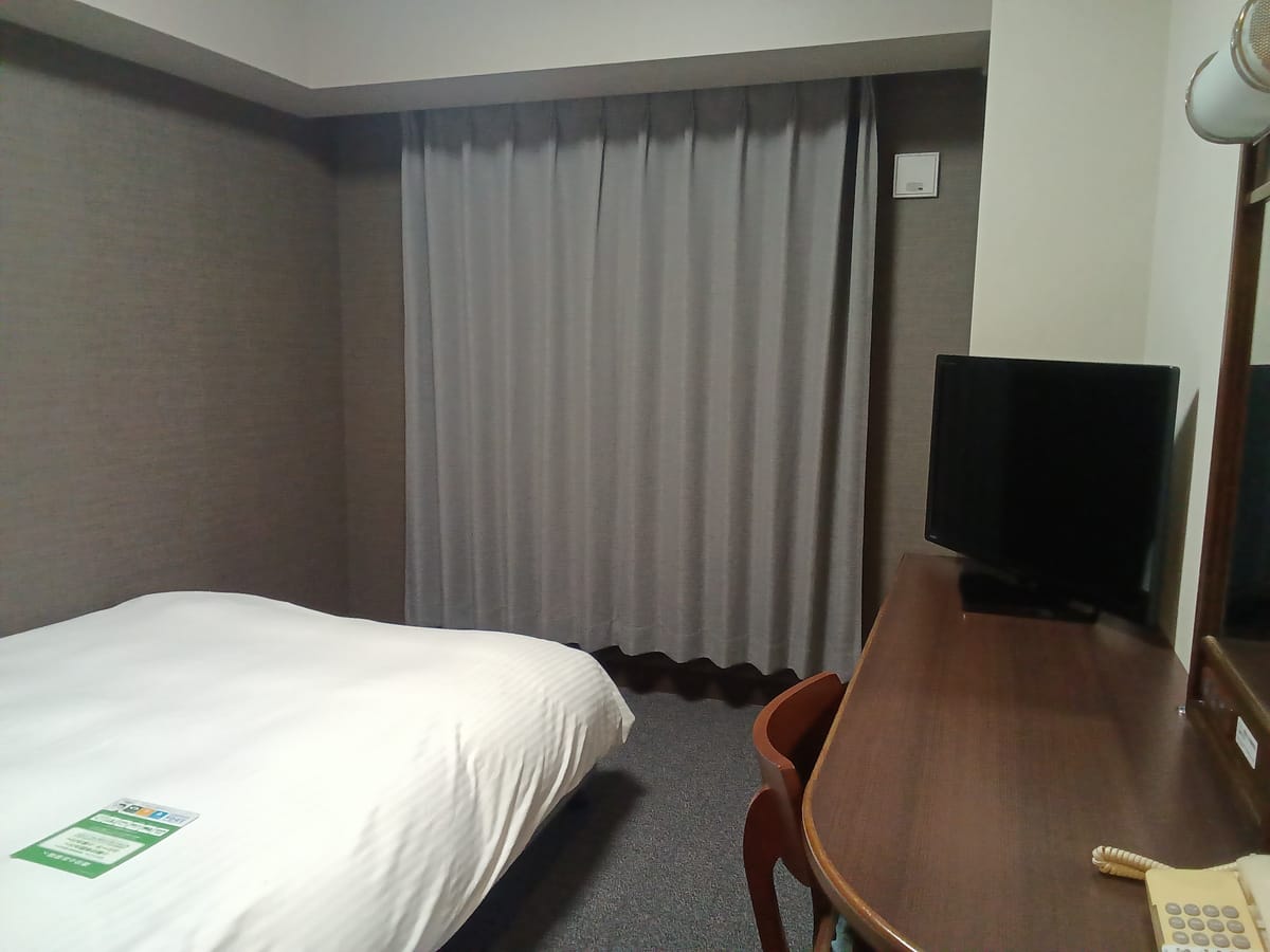 ホテルルートイン小山 喫煙セミダブル