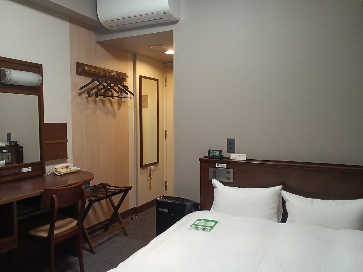 ホテルルートイン小山 禁煙セミダブル