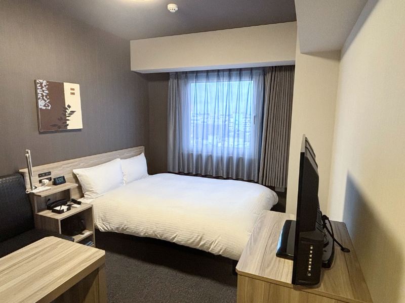 ホテルルートイン諫早インター 喫煙セミダブル