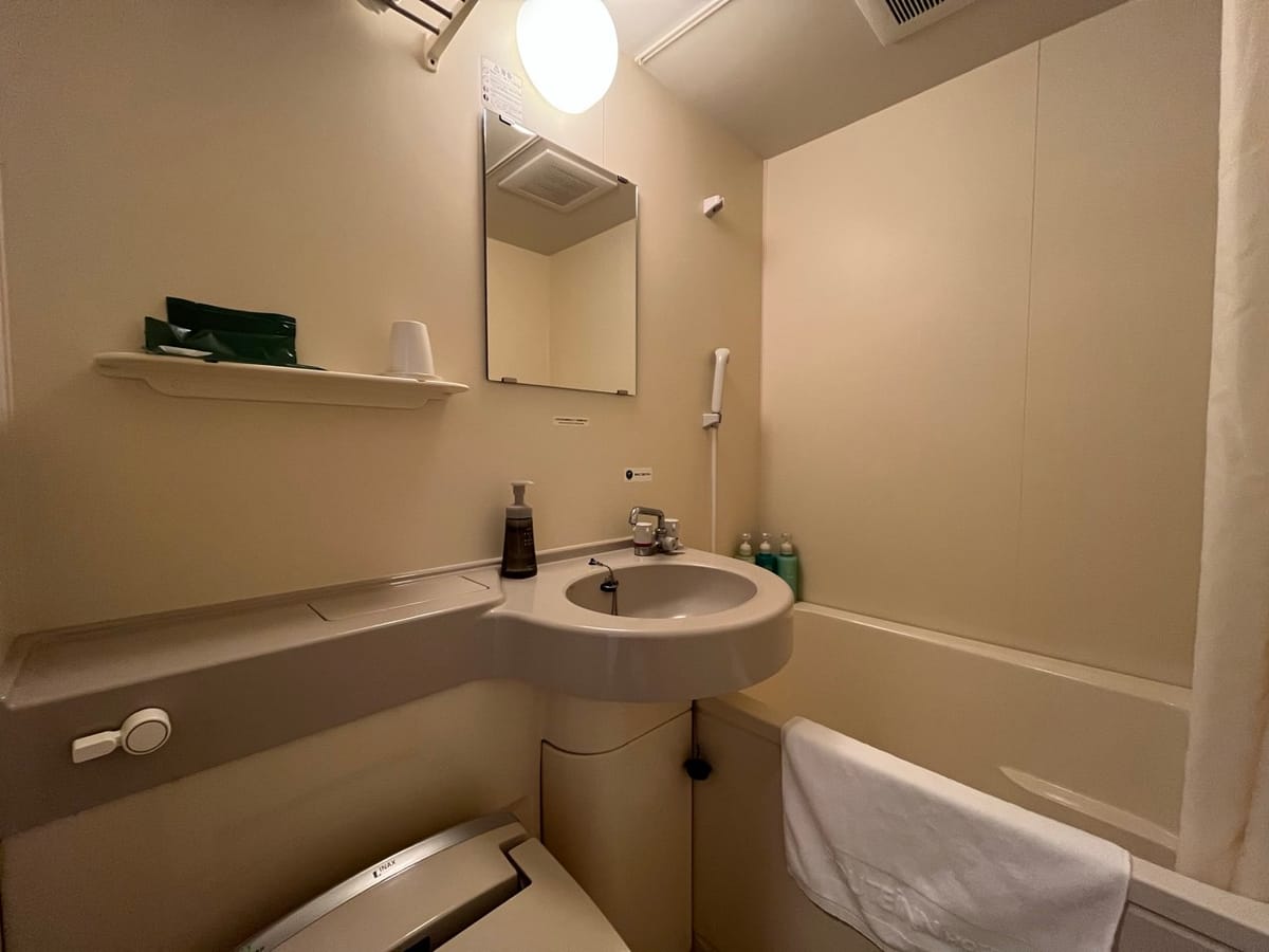 ホテルルートイン美川インター 喫煙 シングルルーム