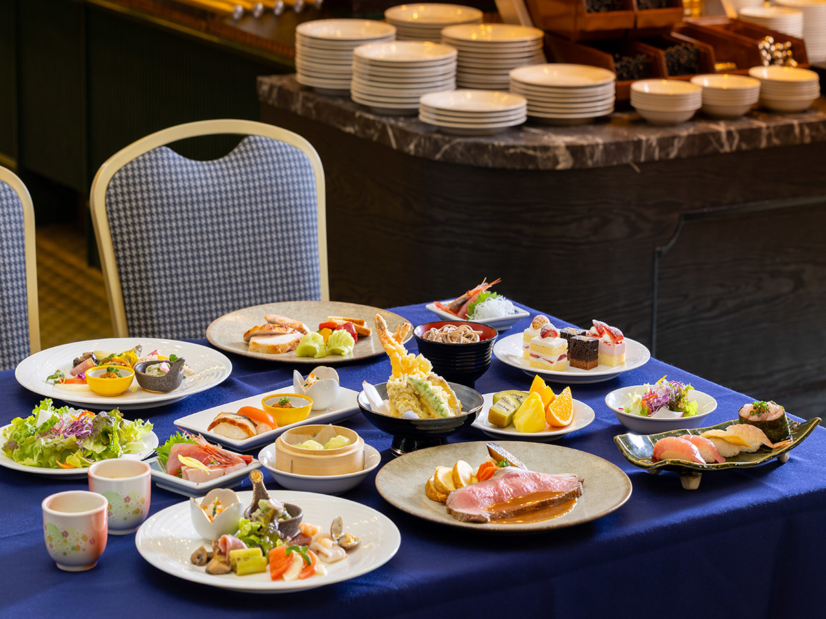 ＮＡＳＰＡニューオータニ ＜夕朝食付＞伝統のローストビーフ＆握り寿司が食べ放題「O's Dining ビュッフェディナー」