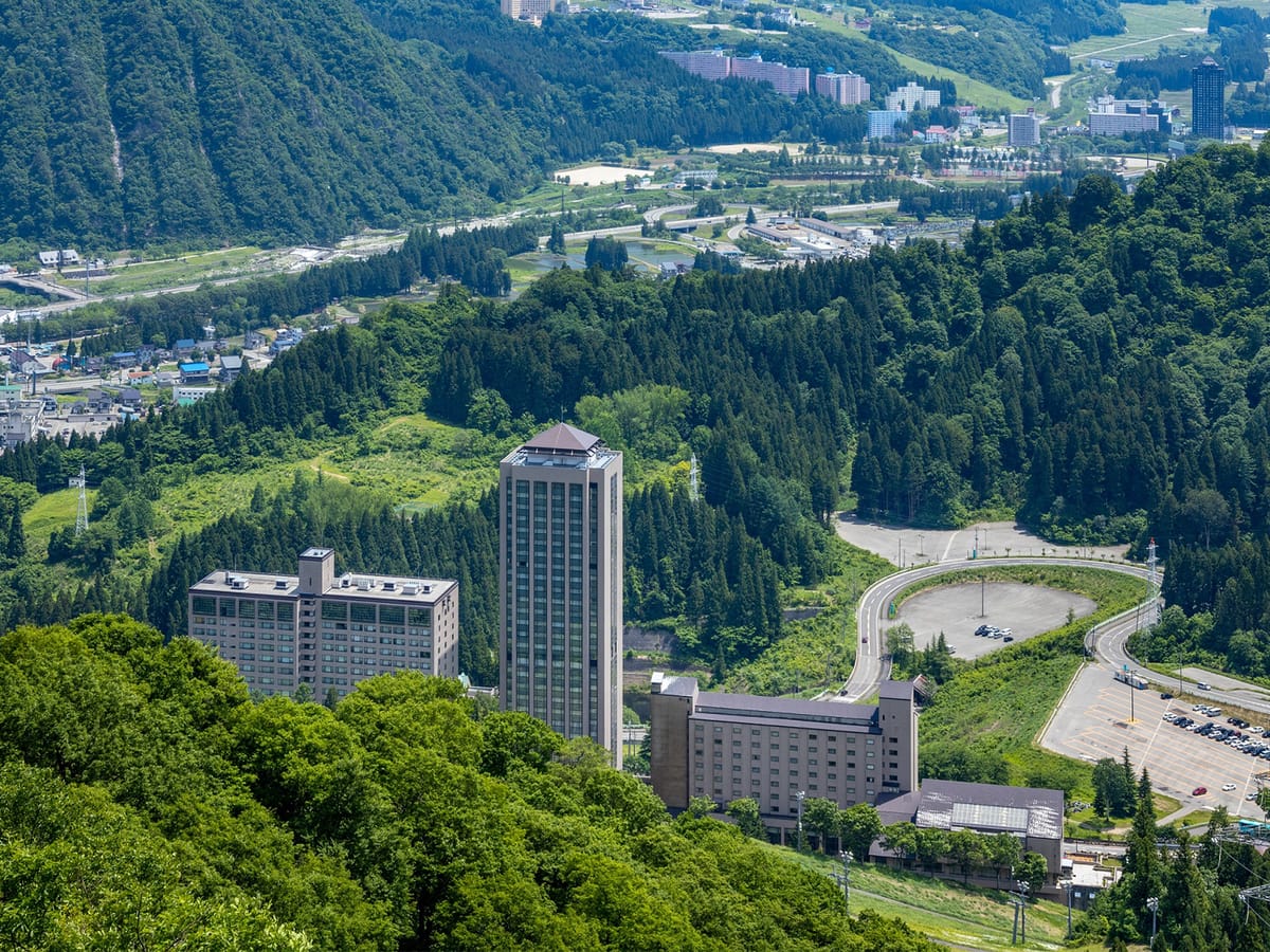 ＮＡＳＰＡニューオータニ ＜夕朝食付＞伝統のローストビーフ＆握り寿司が食べ放題「O's Dining ビュッフェディナー」