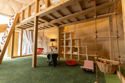 湯布院温泉郷 グランピング COMOREBI ＼NEW／【室内キッズパーク】ドーム型テント8m（最大7名）