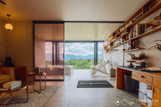 湯布院温泉郷 グランピング COMOREBI 【半露天風呂付き/温泉】2階建のオーバル＆ドーム型テント（最大7名）