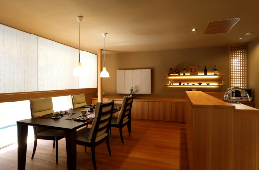 丸　和泉屋町 【朝食付き】鴨川を望む一棟貸しの純和風邸宅での休日(DP)