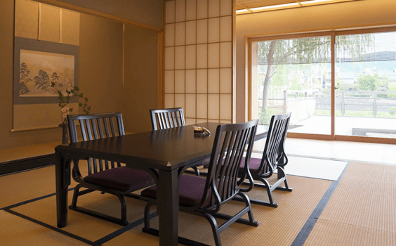 丸　和泉屋町 鴨川を望む一棟貸しの宿
