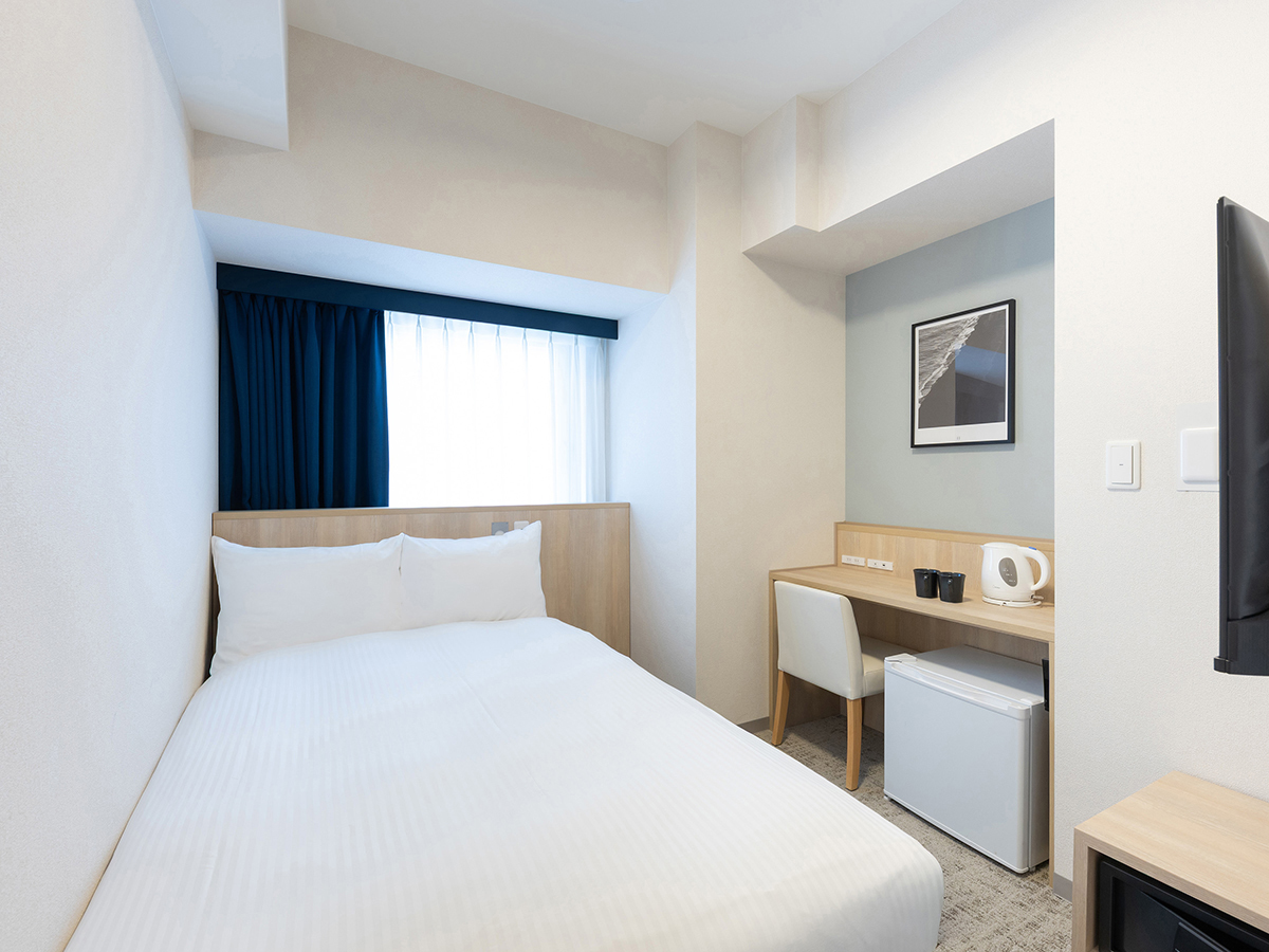 BRACKETS HOTEL Osaka Hommachi スタンダードセミダブル《禁煙》