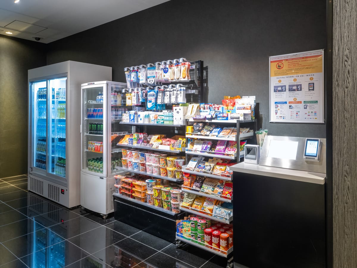 アパホテル＜秋葉原駅東＞ 【素泊まり】JR秋葉原駅から徒歩5分の好立地！全館禁煙！【アパは映画もアニメも見放題】