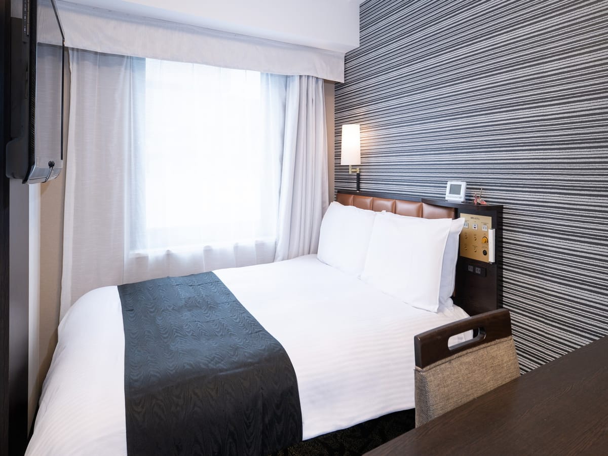 アパホテル<秋葉原駅前> □ 禁煙室 □ ダブル □