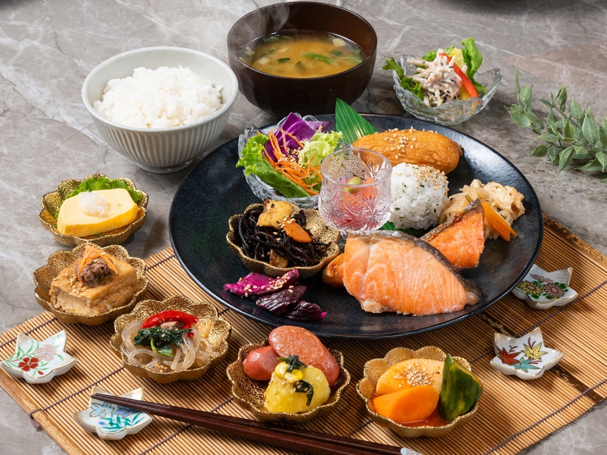 アパホテル<浅草 雷門>(全室禁煙) 【朝食付き】約30種類の和洋食ビュッフェ!浅草駅・雷門から徒歩2分!