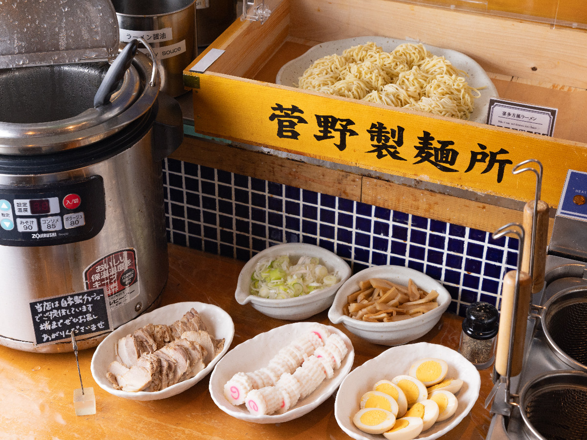 アパホテル〈福島駅前〉 【朝食付き】●朝6:00から営業 ●和洋約50種類のビュッフェ