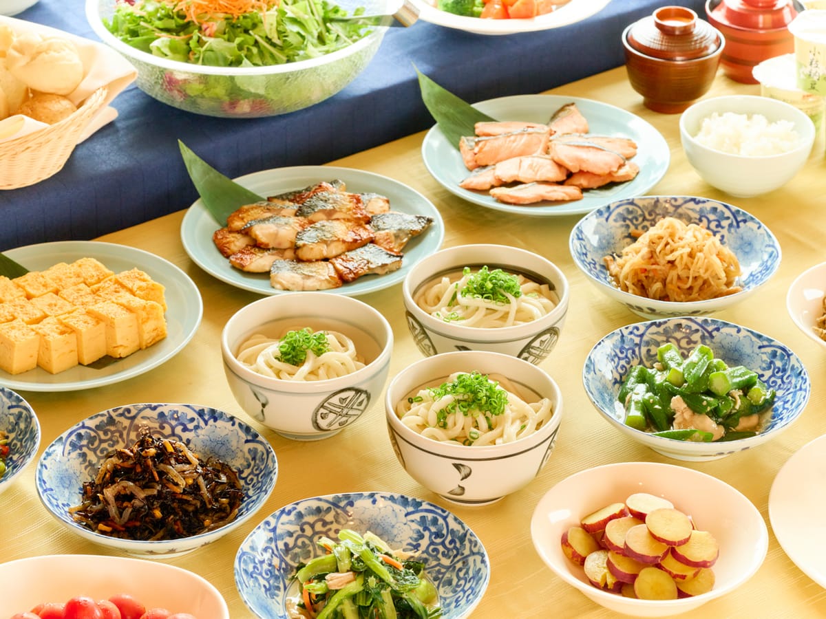 アパホテル<新宿御苑前> 【朝食ビュッフェ付】オーダー形式うどんがおすすめ 地下1階大浴殿完備 新宿御苑前駅徒歩1分