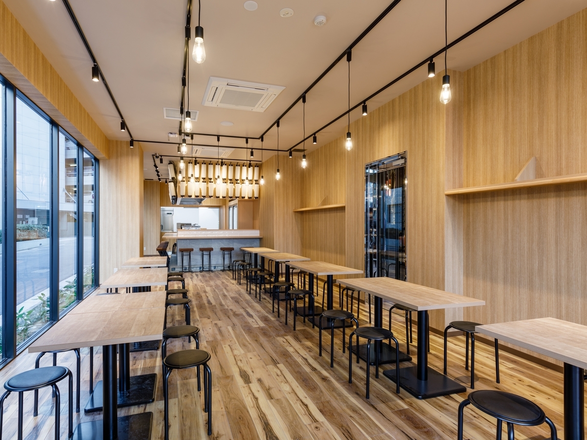 アパホテル＜博多祇園駅前＞ 【朝食ビュッフェ付き】 ■和洋ビュッフェ ■炉端パンチ ニシヤマ ■福岡名物のもつ鍋や明太子が食べ放題