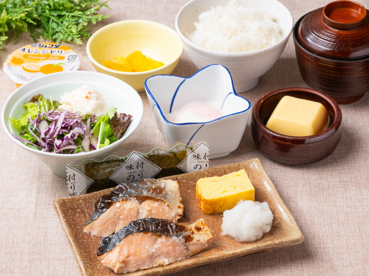 アパホテル＜飯田橋駅前＞ 【朝食付】こだわりの和定食が自慢！6路線の飯田橋駅「駅前立地」