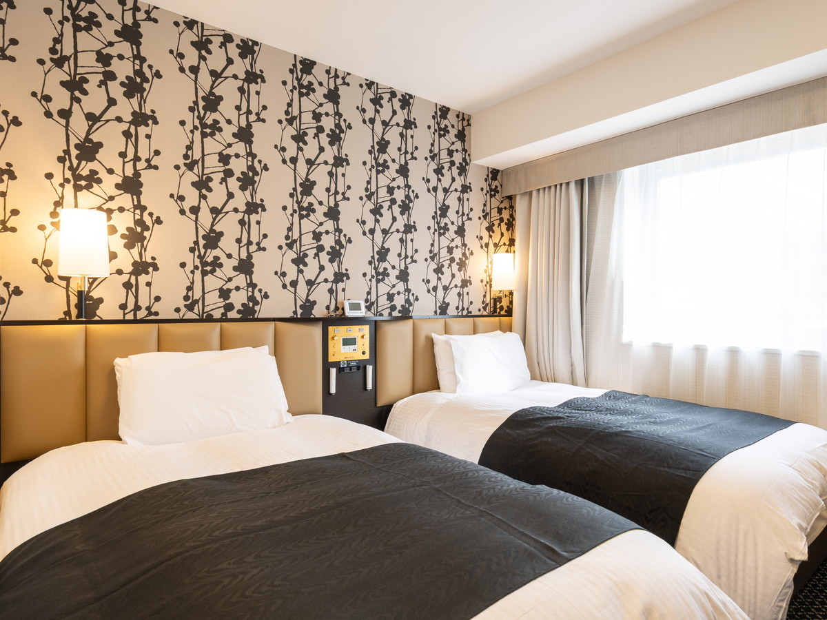 アパホテル＜金沢中央＞ □ 禁煙室 □　ツイン1名利用