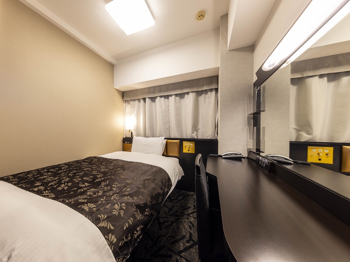 アパホテル＜金沢駅前＞ シングル 喫煙可