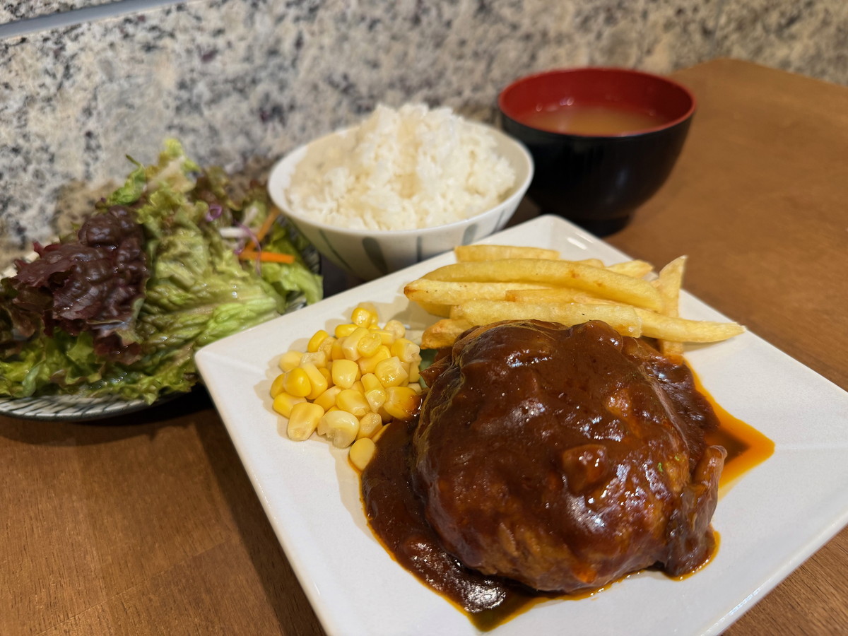 アパホテル<京急蒲田駅前> 【朝食付き】シーフードレストラン「Sea-lia」が提供する5品から選べる朝食!
