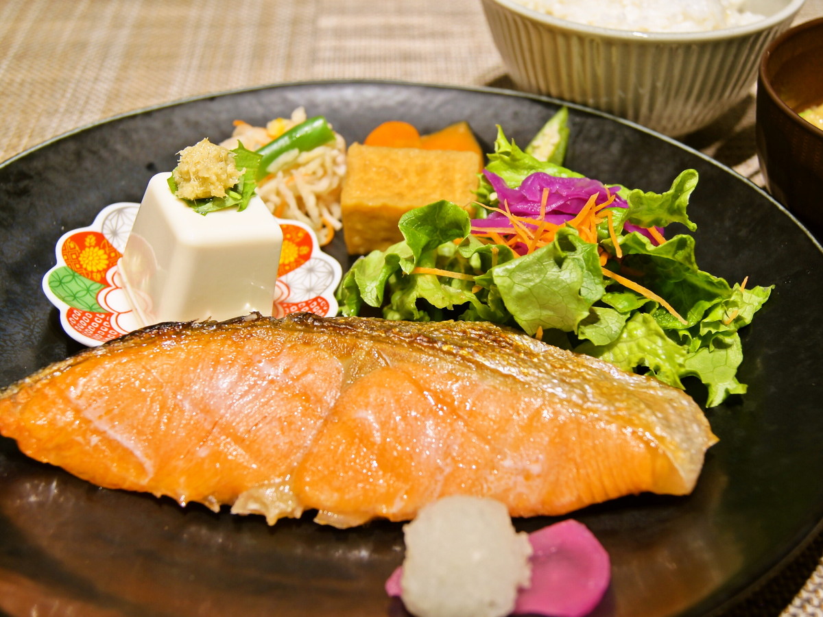 アパホテル＜浅草 雷門南＞ 【朝食付】当館から徒歩1分！素材にこだわったおもてなし