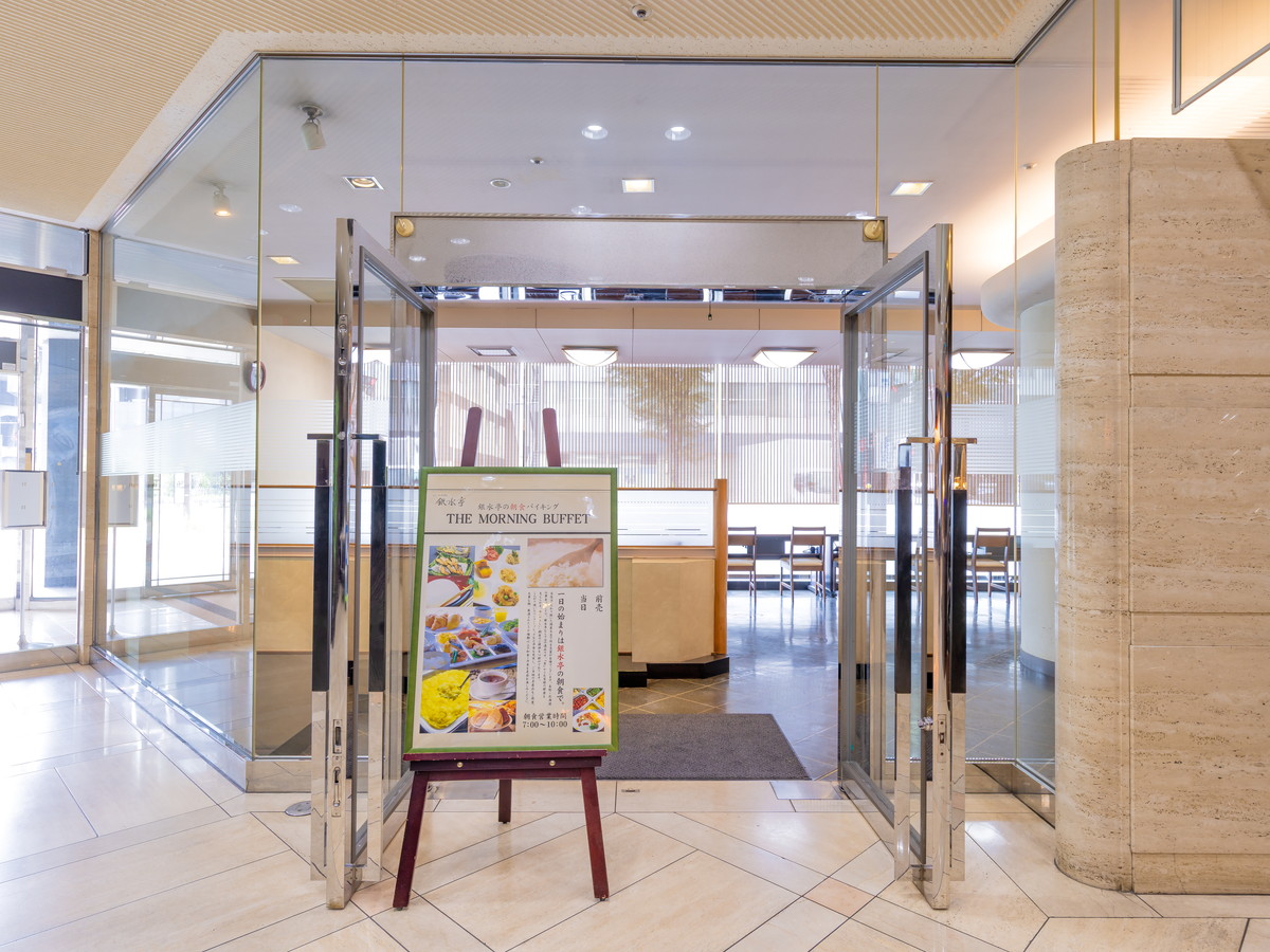 アパホテル<小倉駅前> 【朝食ビュッフェ付】■一日の始まりは美味しい朝食から ■「北九州空港」からリムジンバスで約35分