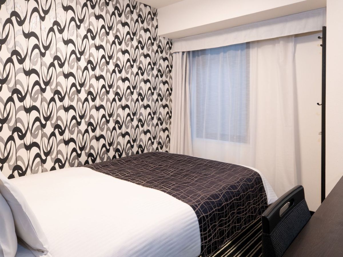 アパホテル<東京九段下> ダブル 禁煙室