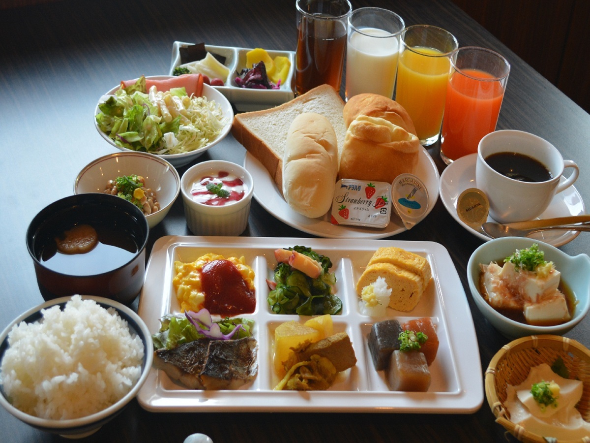 アパホテル<倉敷駅前> 【朝食付】30種類の和洋ビュッフェ■岡山名物”デミかつ丼”も楽しめる!