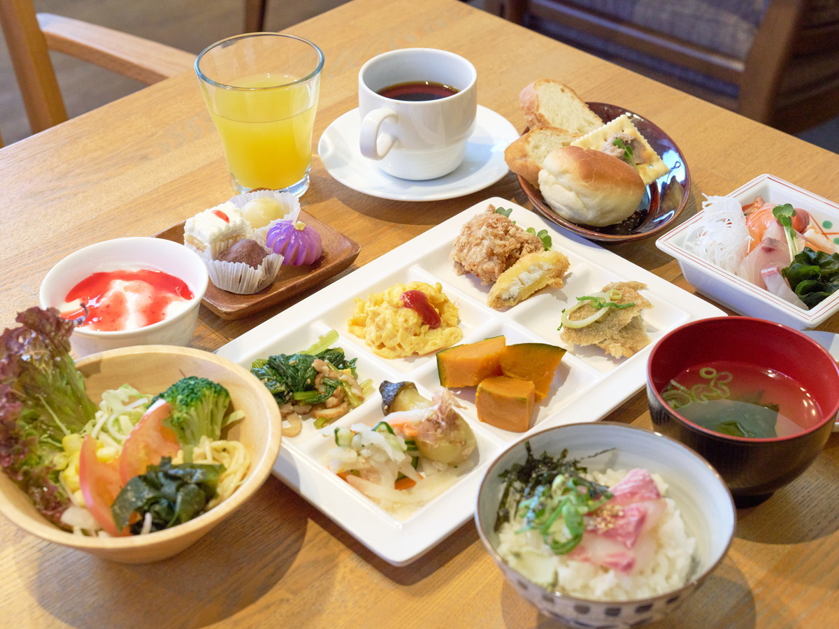アパホテル〈松山城西〉 【朝食付き】約30種類の和洋ビュッフェ！