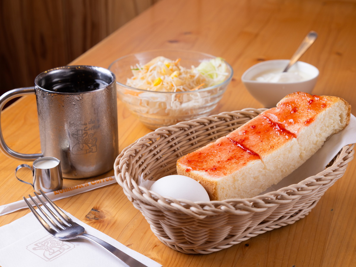 アパホテル<宮崎駅橘通> 【朝食付き】■コメダ珈琲店モーニングセット ■一日の始まりは美味しい朝食から
