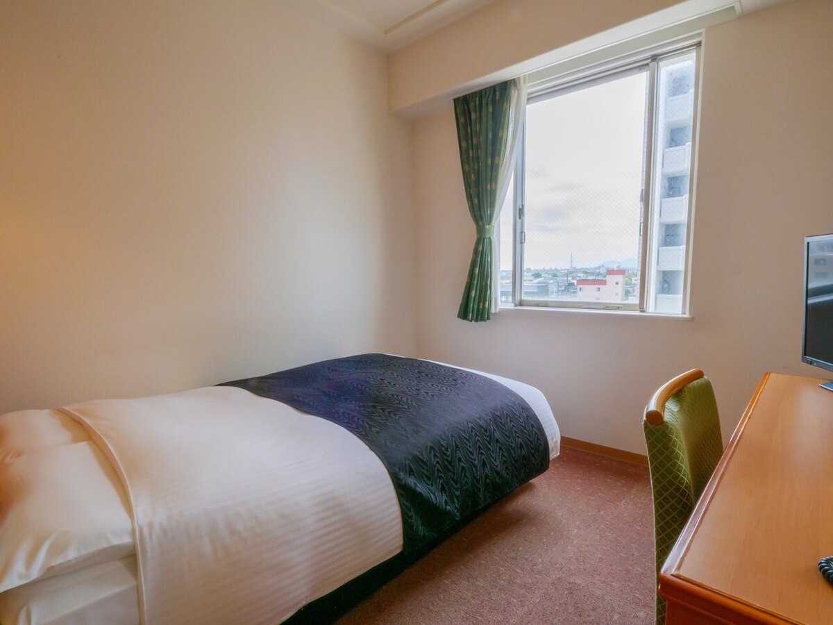 アパホテル<宮崎延岡駅前> ■西館 セミダブル■ 喫煙可