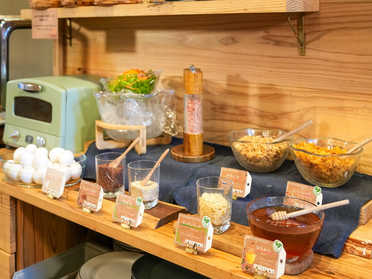 アパホテル〈なんば南 恵美須町駅〉（新世界） 【朝食ビュッフェ付】栄養バランスが整った和洋中料理で良い一日を！地下鉄「恵美須町駅」徒歩１分