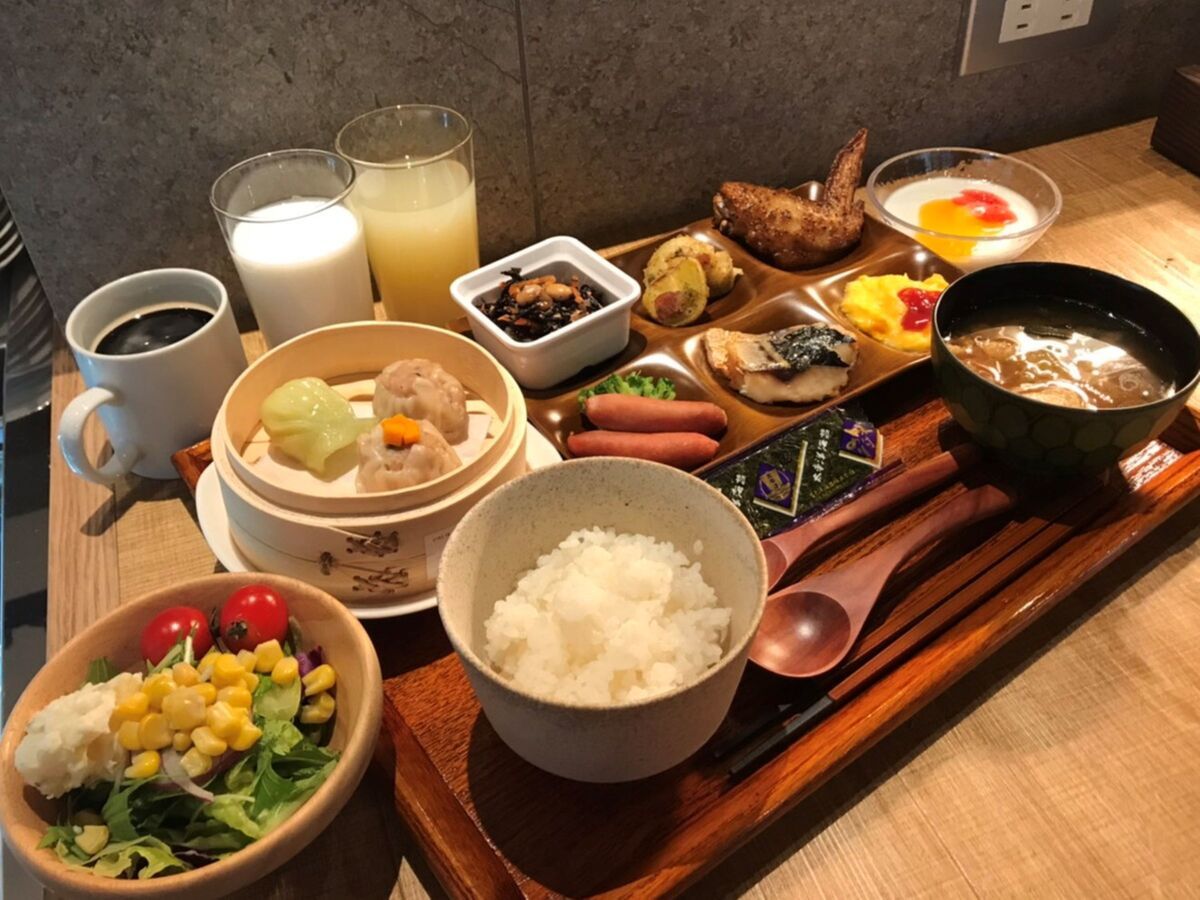 アパホテル〈名古屋駅前北〉 【朝食ビュッフェ付き】和洋中50種類以上のビュッフェが楽しめる!【大浴殿完備!】