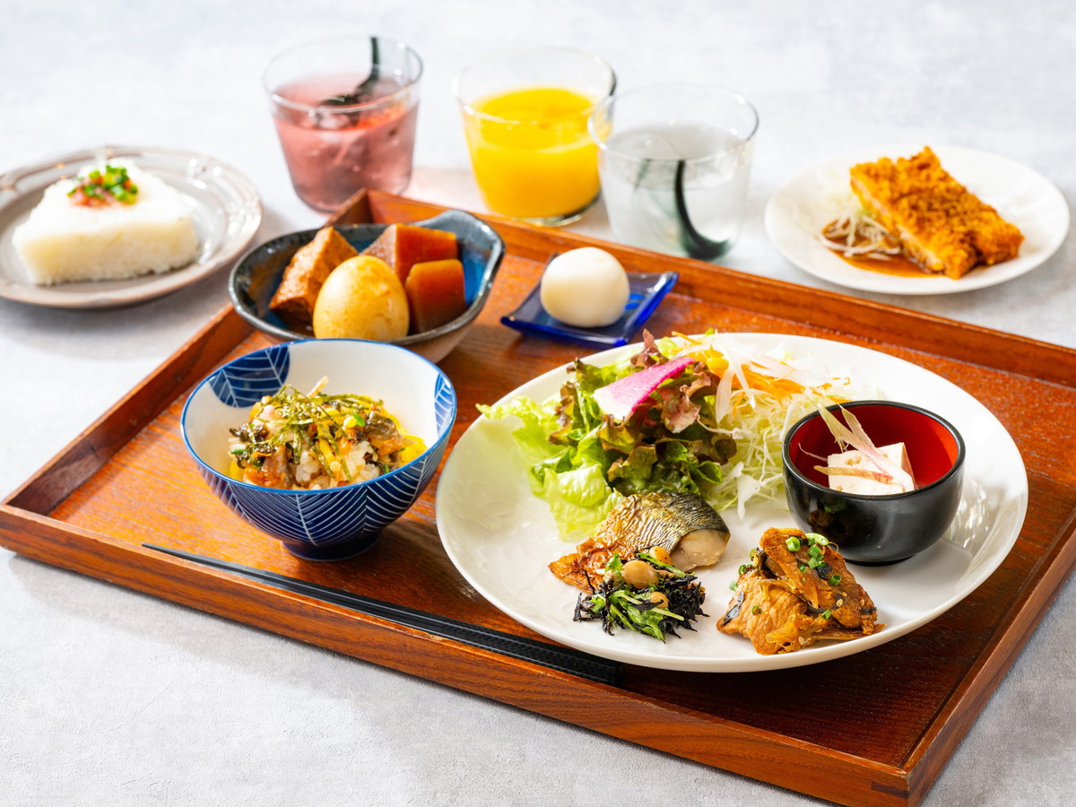 アパホテル〈名古屋駅前南〉 【朝食付き】名古屋の味覚と洋の彩りで迎える和洋ビュッフェ【名古屋旅行満喫】