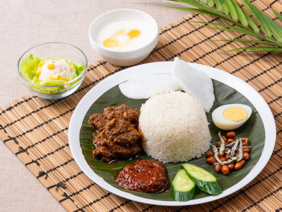 アパホテル＜日本橋 馬喰町駅前＞ 【朝食付き】本場マレーシアの味！選べる4種類プレート
