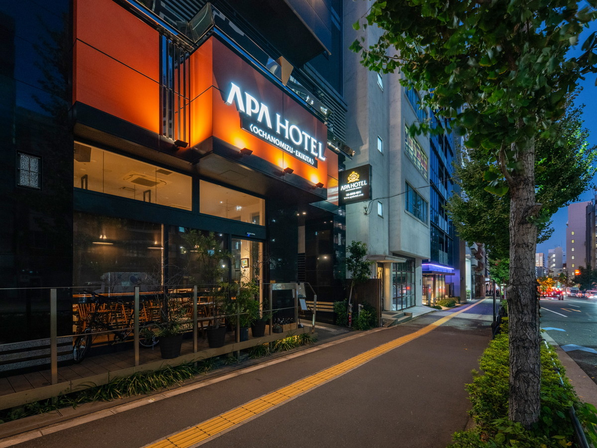 アパホテル＜御茶ノ水駅北＞ 【素泊まり】新宿・東京まで乗り換えなし！大学・病院へのアクセス良好！