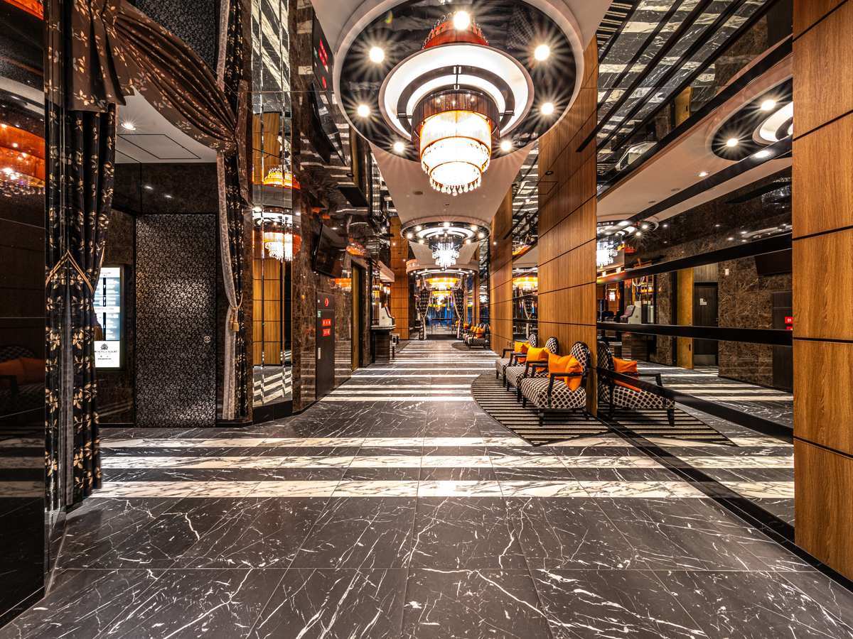 アパホテル＆リゾート＜博多駅東＞ 【素泊まり】大浴殿無料　博多駅から徒歩2分 【アパは映画もアニメも見放題】