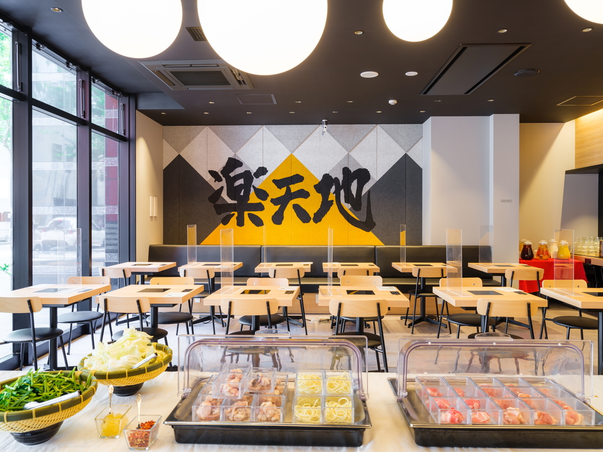 アパホテル＆リゾート＜博多駅東＞  【朝食バイキング付き】一日の始まりはおいしい朝食から　博多もつ鍋・嬉野温泉湯豆腐がおすすめ