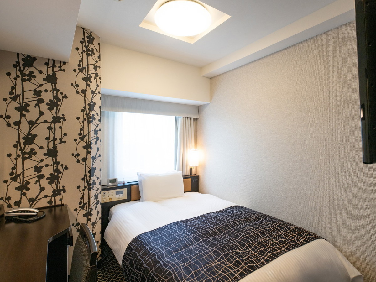 アパホテル＆リゾート＜西新宿五丁目駅前タワー＞ シングル　禁煙室