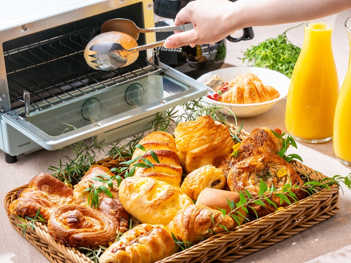 アパホテル＜六本木SIX＞ 【朝食付きA棟】「Fuji」　特製総菜パンと旬野菜を使った彩り豊かな和朝食ビュッフェ