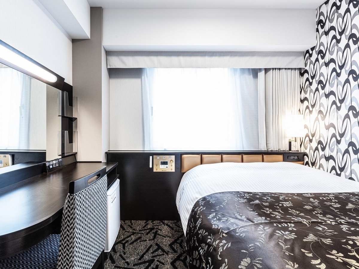 アパホテル＜六本木SIX＞ 【朝食付きA棟】「Fuji」　特製総菜パンと旬野菜を使った彩り豊かな和朝食ビュッフェ