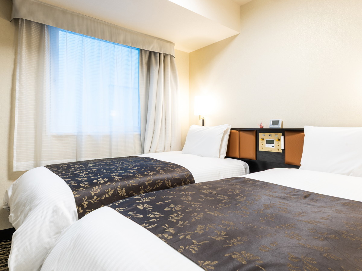 アパホテル&リゾート<横浜ベイタワー> 禁煙室スタンダードツイン【眺望あり】