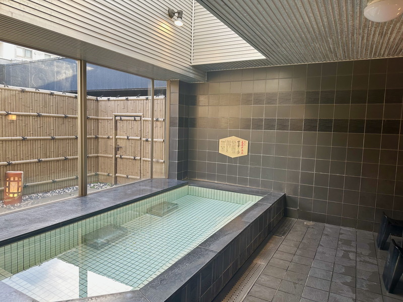 アパホテル〈TKP札幌駅北口〉EXCELLENT 【素泊まり】大浴場・露天風呂完備【アパは映画もアニメも見放題】