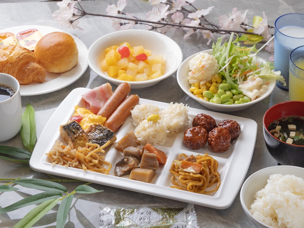 アパホテル<佐賀駅前中央> 朝食ビュッフェ付きプラン