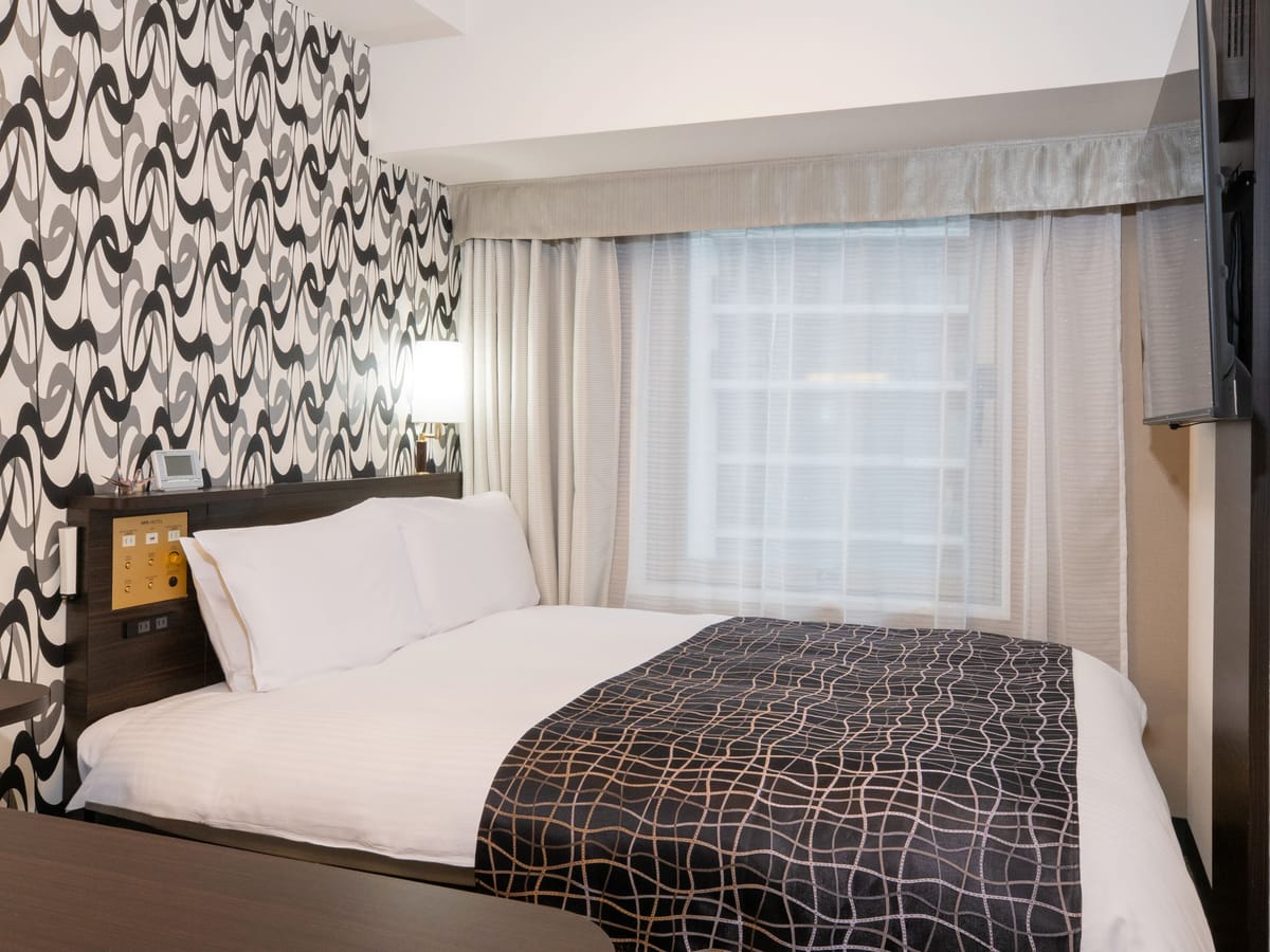 アパホテル<新橋 御成門> □禁煙室□ダブル