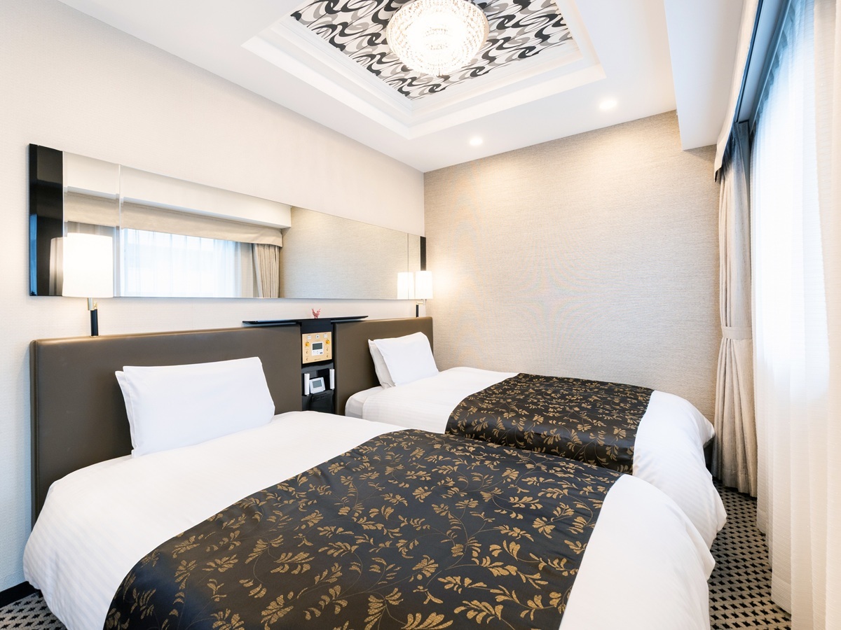アパホテル＜新大阪 南方駅前＞ デラックスツインルーム