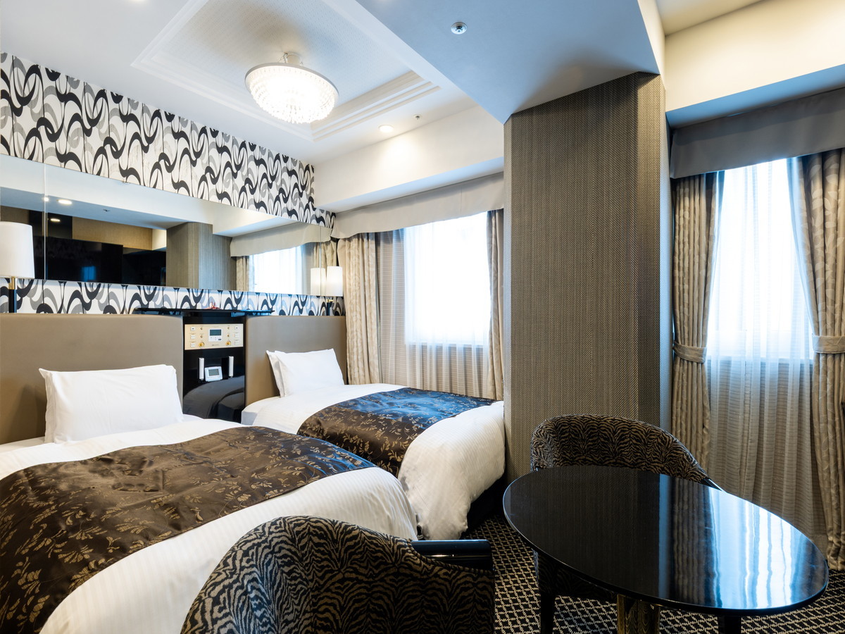 アパホテル＜新大阪駅前＞ デラックスツインルーム