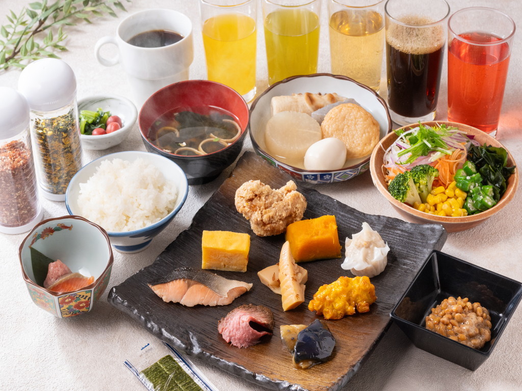 アパホテル<巣鴨駅前> 【朝食付き】7時オープン!3つのこだわり名物と和洋60種のビュッフェで活力補充