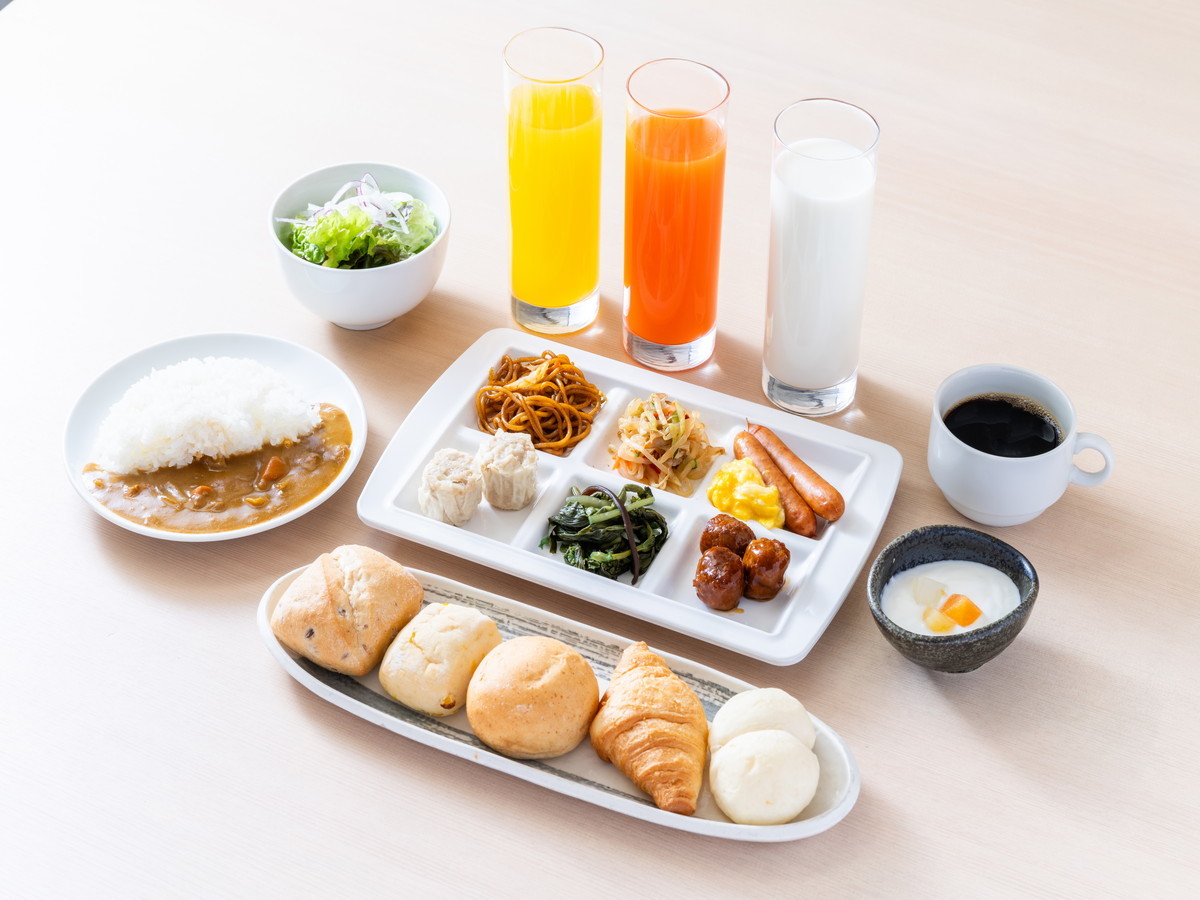 アパホテル＜高崎駅前＞ 【朝食ビュッフェ付き】地元食材を使用した和洋食ビュッフェ！天然温泉大浴殿・露天風呂・サウナ完備！